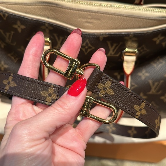 Louis Vuitton Pallas Tote Monogram Canvas Tote Tan - Picture 15 of 16